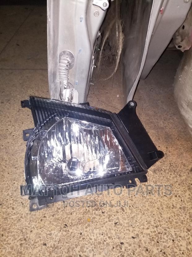 Headlight Isuzu NPR - main view