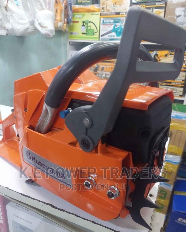 Robust and Powerful 272xp Husqvarna Powersaw
