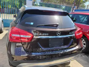 Mercedes-Benz GLA 250 2016 Gray