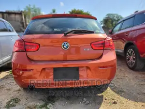 BMW 116i 2016 Orange