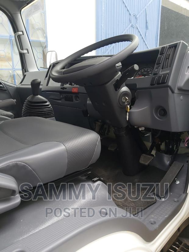Isuzu NQR Tipper - thumbnail 2