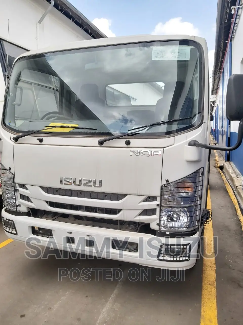 Isuzu NQR Tipper