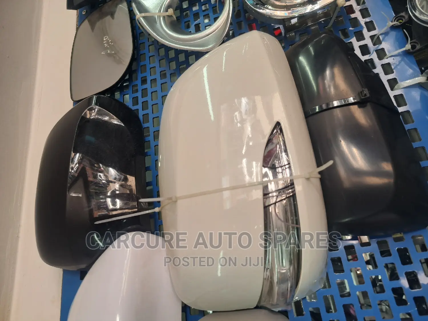 Lexus Lx 570 Side Mirror Cover and Indicator