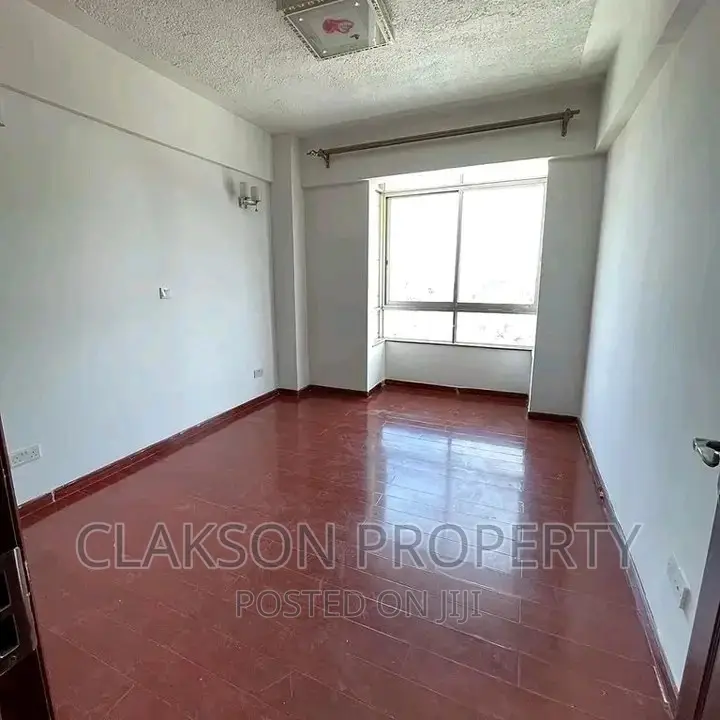 3bdrm Apartment in Muringa Road, Kilimani for rent