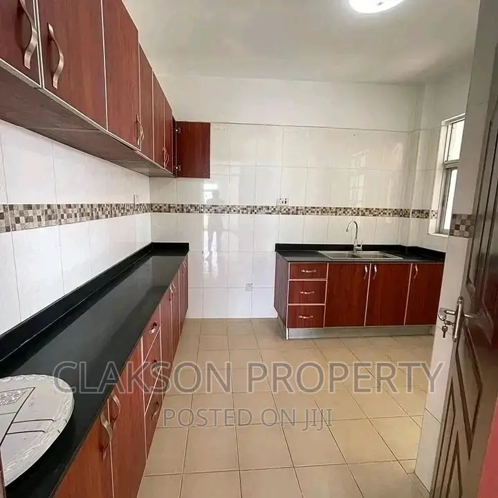 3bdrm Apartment in Muringa Road, Kilimani for rent