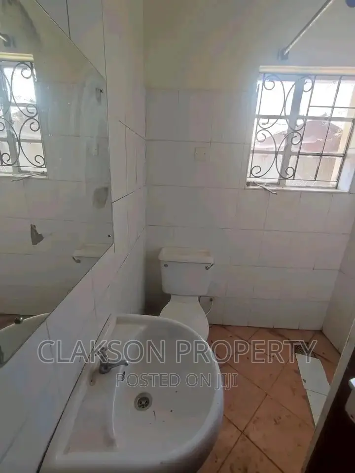 2bdrm Apartment in Ngongroad, Kilimani for rent
