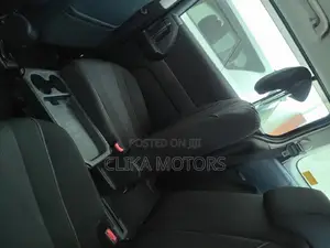 Honda Vezel 2016 Green