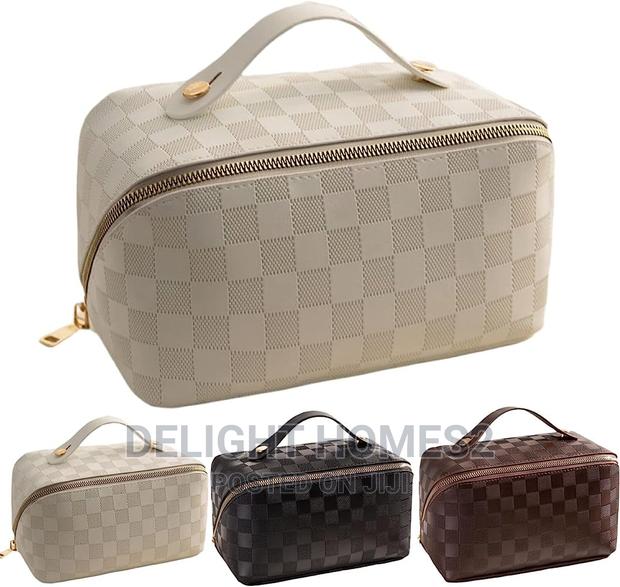 Travel Cosmetic Bag