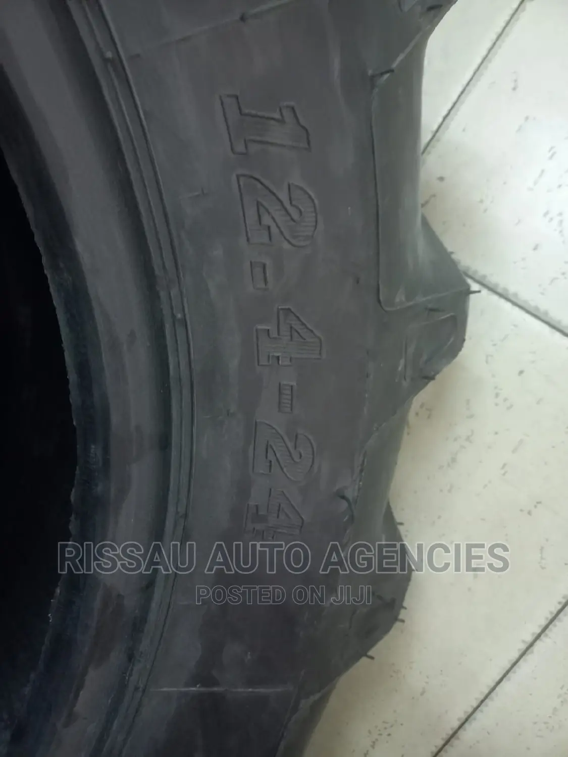 12.4-24 Aliance Tractor Tyres Made in India.