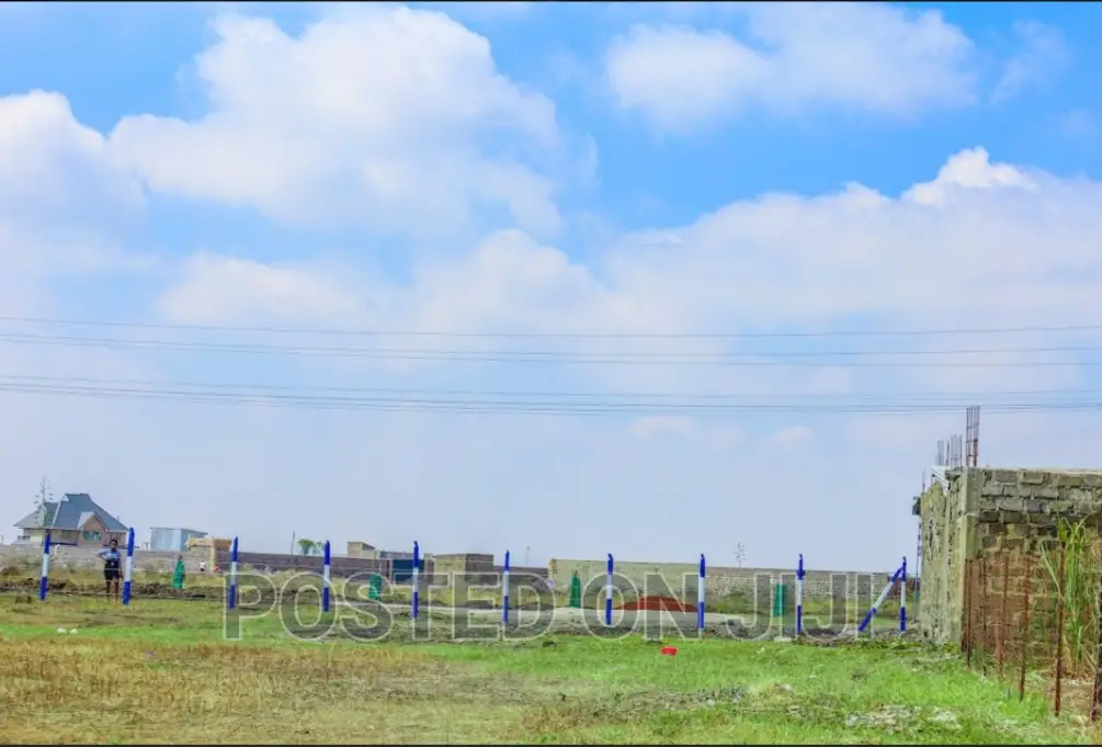Prime Plot in Kamakis, Green Valley Estate^EW