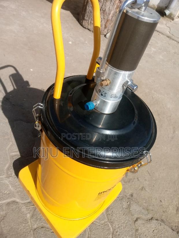 Ingco Oil Greasing Machine - thumbnail 2