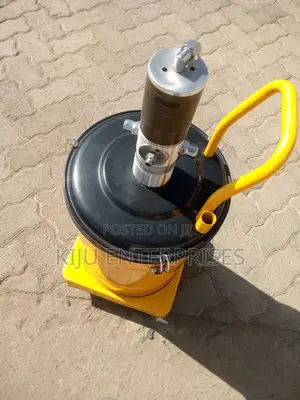 Ingco Oil Greasing Machine