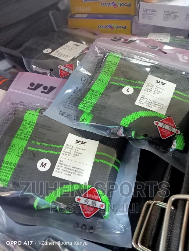 Elastic Ankle Support Sleeve/Brace - thumbnail 3