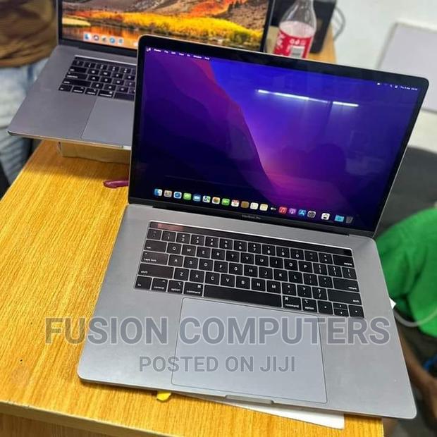 Laptop Apple MacBook Pro 2015 16GB Intel Core I7 SSD 512GB - main view