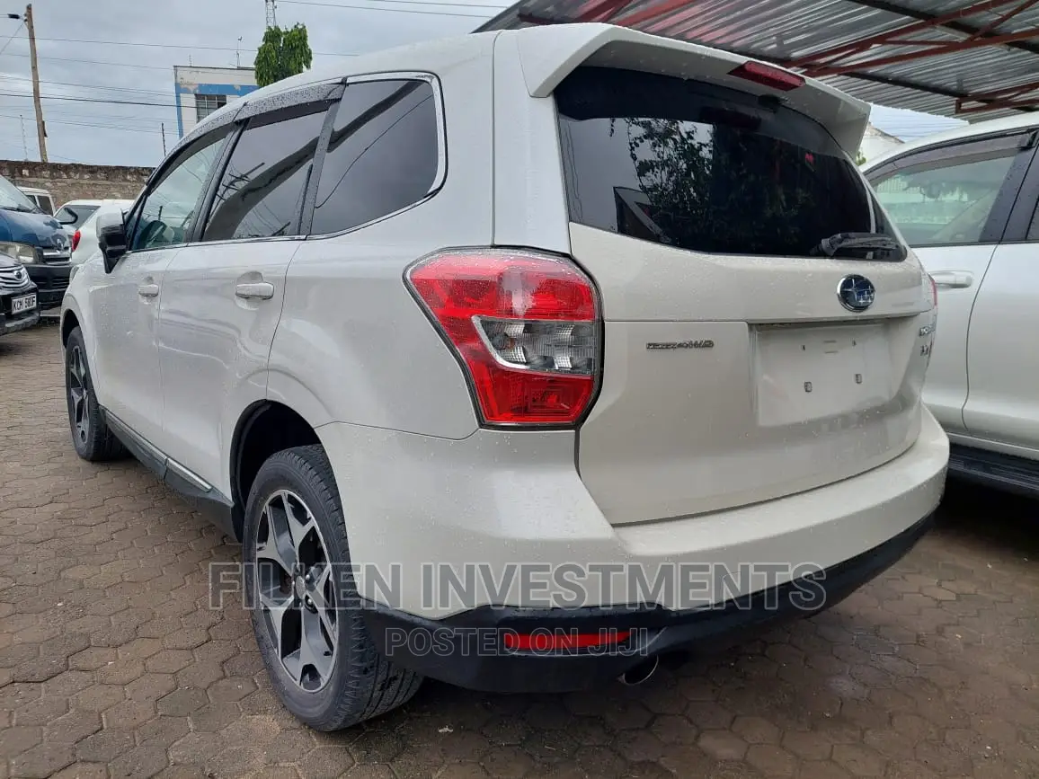 Subaru Forester 2015 White
