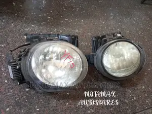 Nissan Juke Headlight