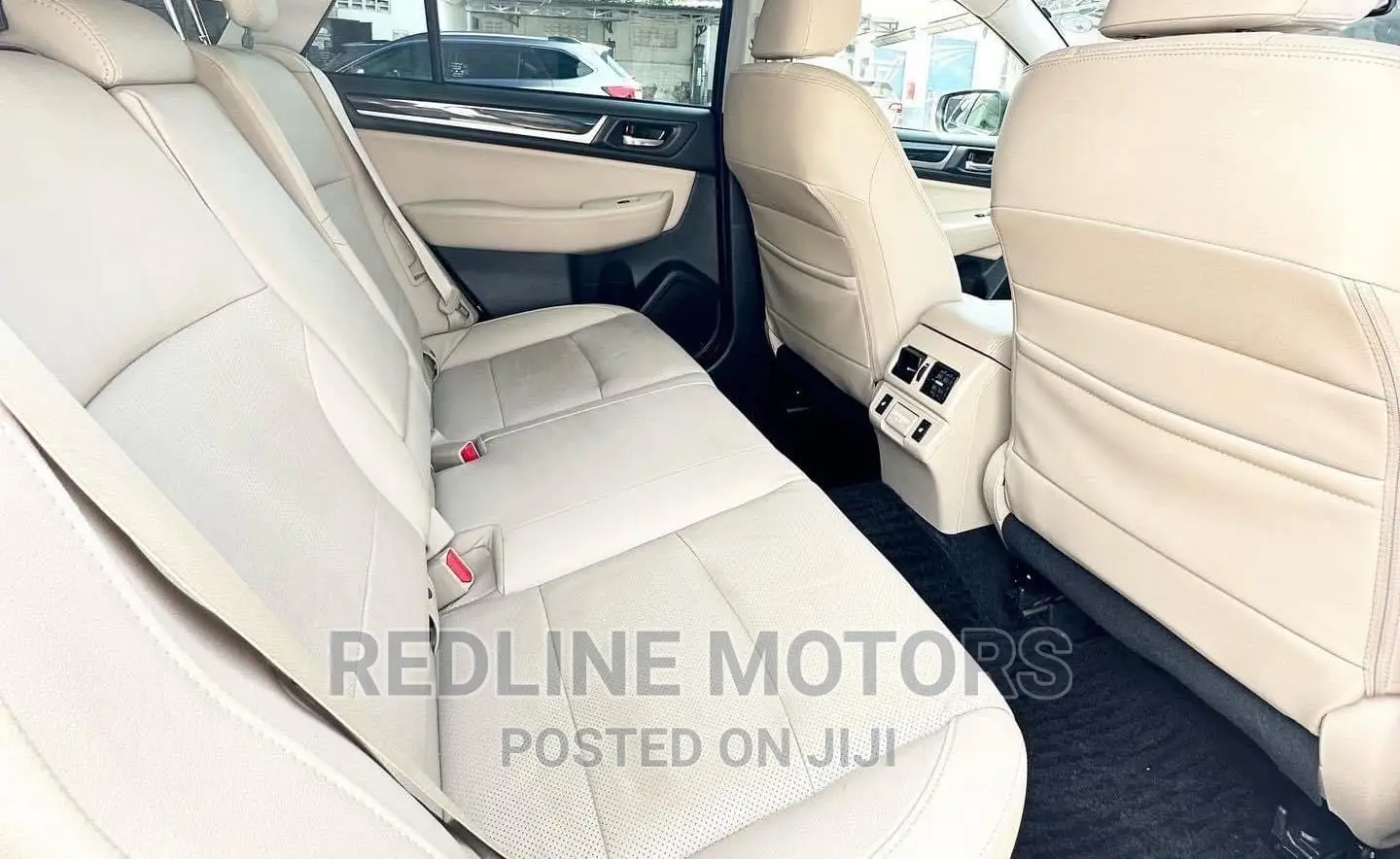 Subaru Outback 2018 Gold