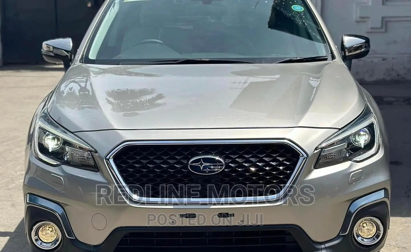 Subaru Outback 2018 Gold