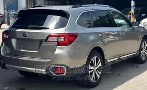 Subaru Outback 2018 Gold