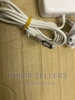 Genuine Apple 60W Magsafe Power Charger Plug Adapter A1344 M