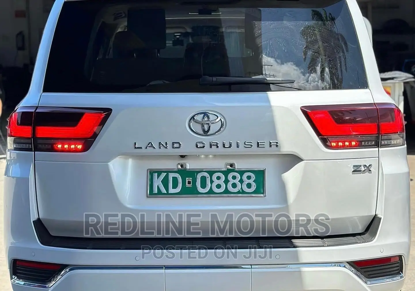 Toyota Land Cruiser 2022 White