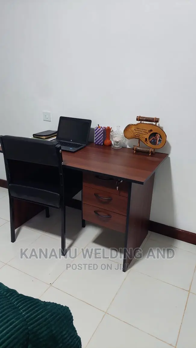 Office Desk