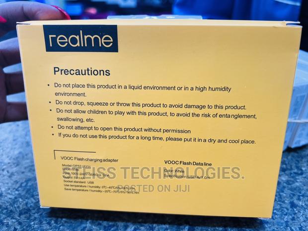 Realme Fast Charger Charger - thumbnail 3