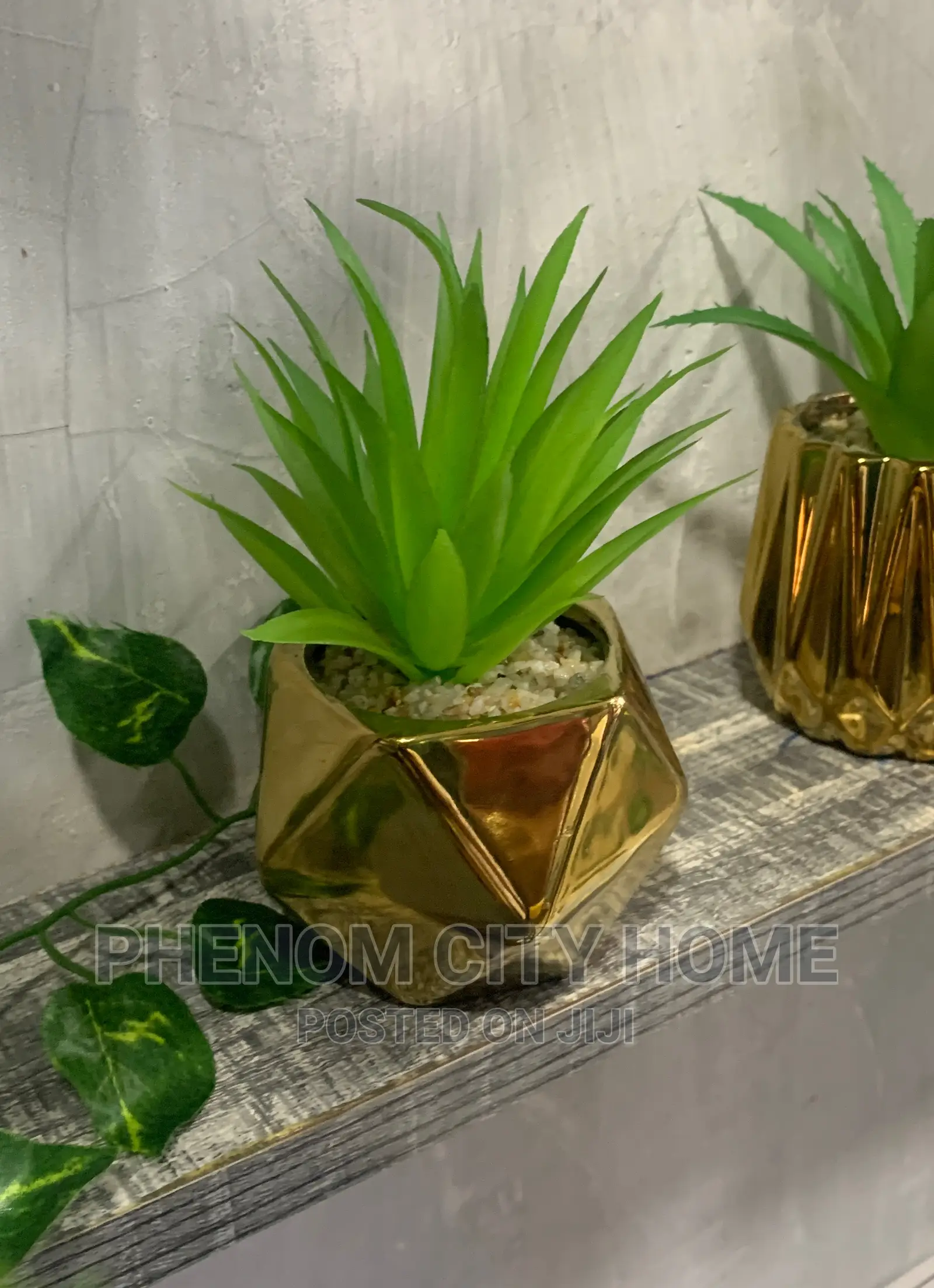 Elegant Table Decor Flowers