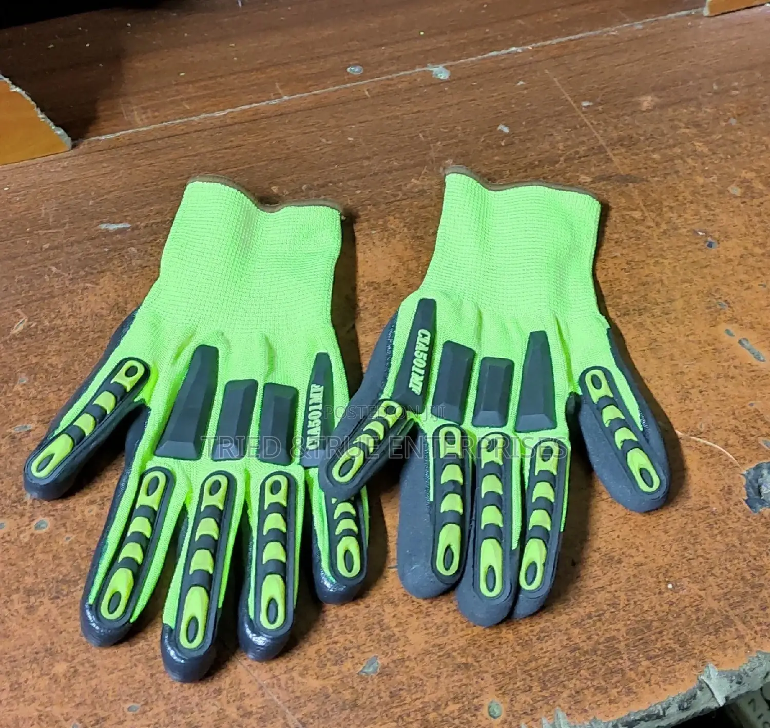Handcut Gloves