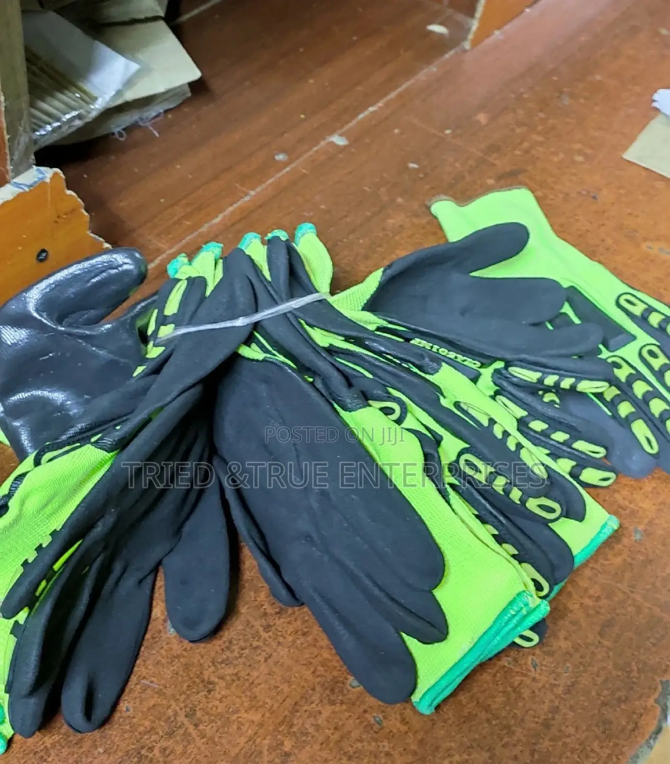 Handcut Gloves