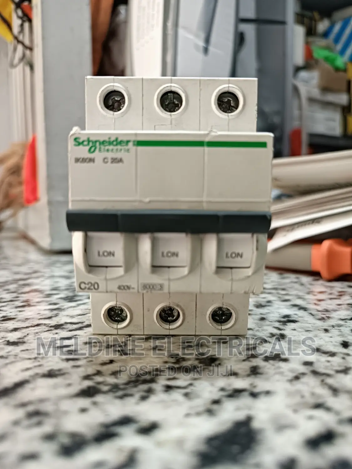 Schneider Triple Pole 20A