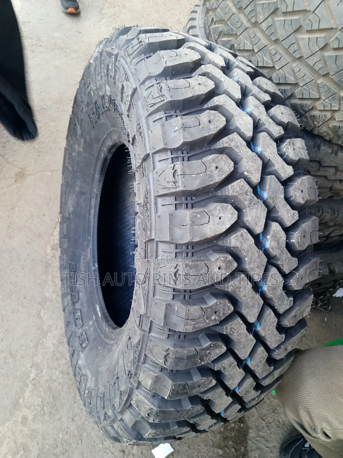 285/75r16 Boto