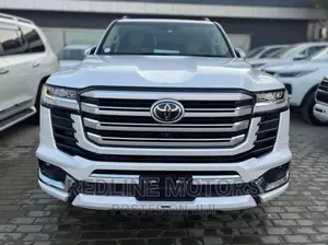 Toyota Land Cruiser 2018 White