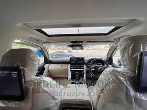 Toyota Land Cruiser 2018 White