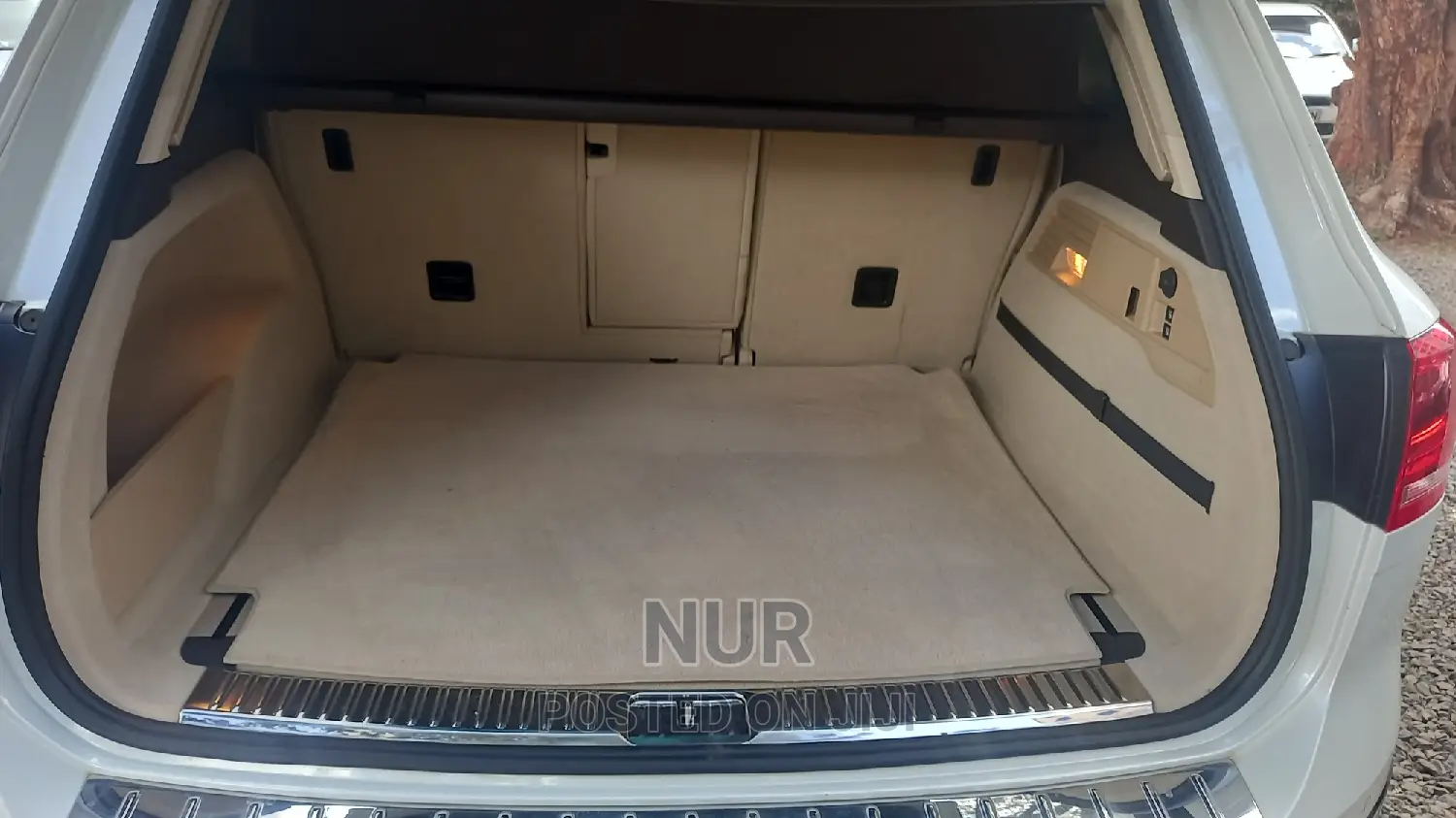 Volkswagen Touareg 2016 White
