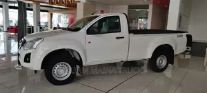 New Isuzu D-MAX 2023 White