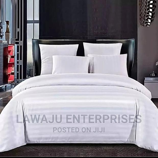 Duvet Cover 6*6 Comes With Bedsheet Pillow Cases