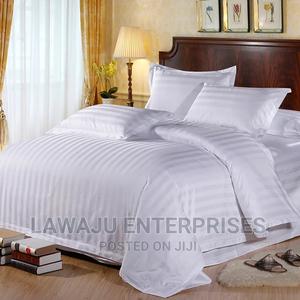 4*6 Duvet Cover Plus Bedsheet Pillow Covers - thumbnail 2