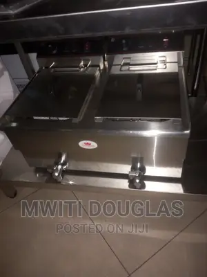 17 by 17ltrs Caterina Chips Fryer
