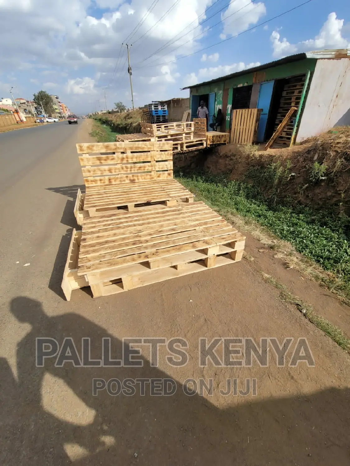 Blazed Pallet Bed - 5*6 With Big Drawers