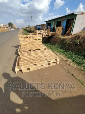 Blazed Pallet Bed - 5*6 With Big Drawers