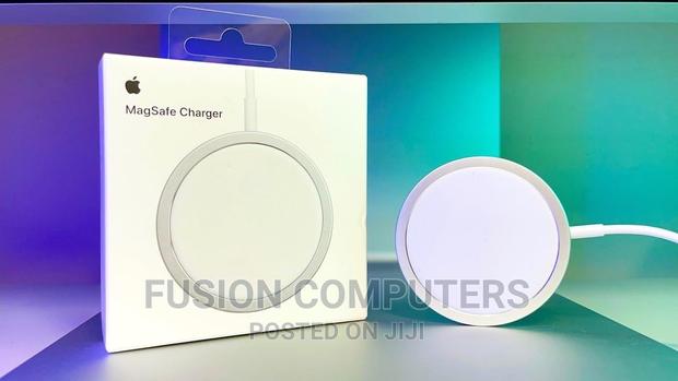 Apple Mega Safe Wireless Charger - main view