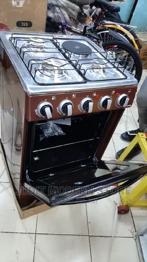 Gas Cooker With Oven and Electric Plate