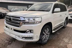 Toyota Land Cruiser 2017 White