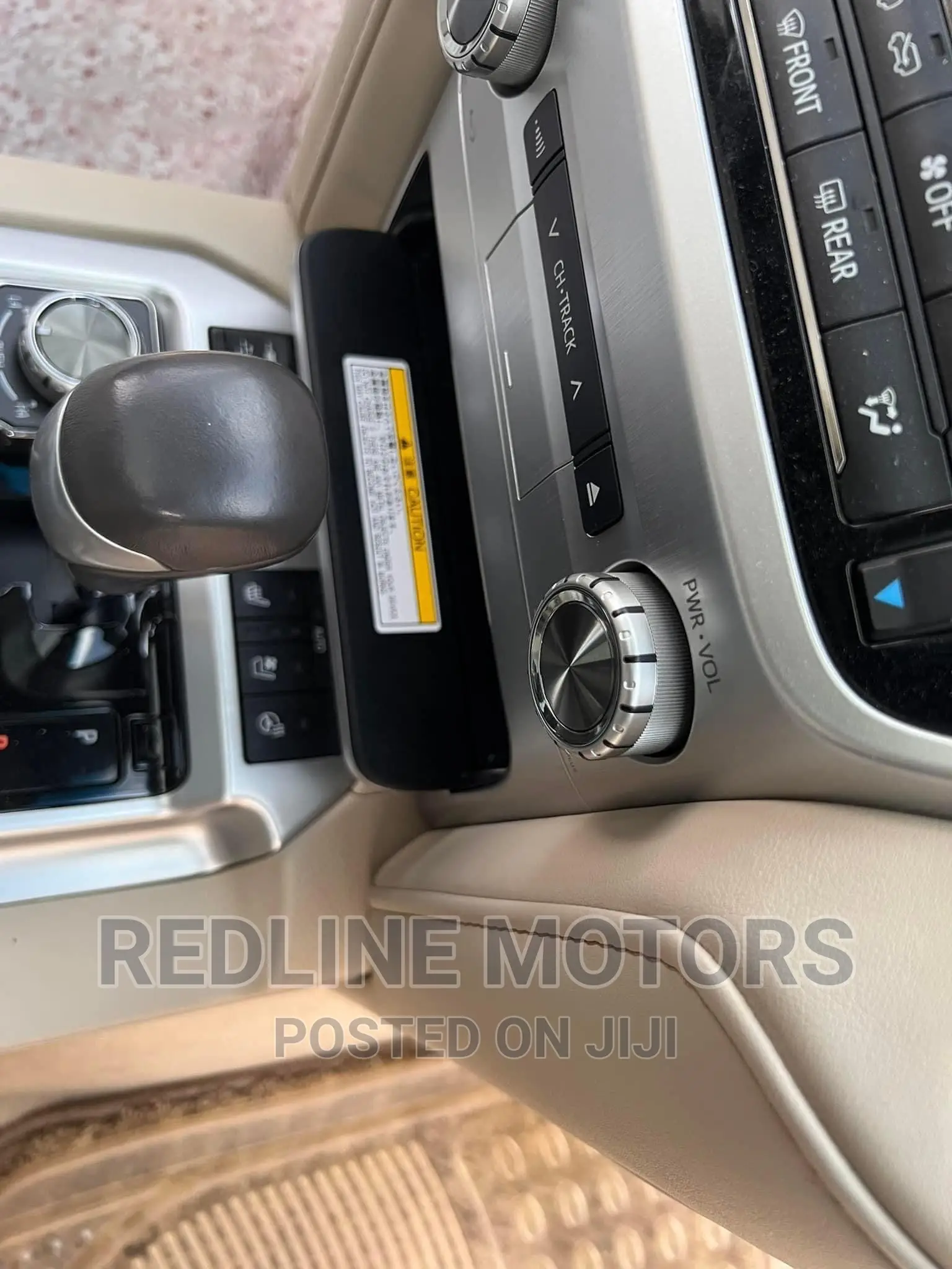 Toyota Land Cruiser 2017 White