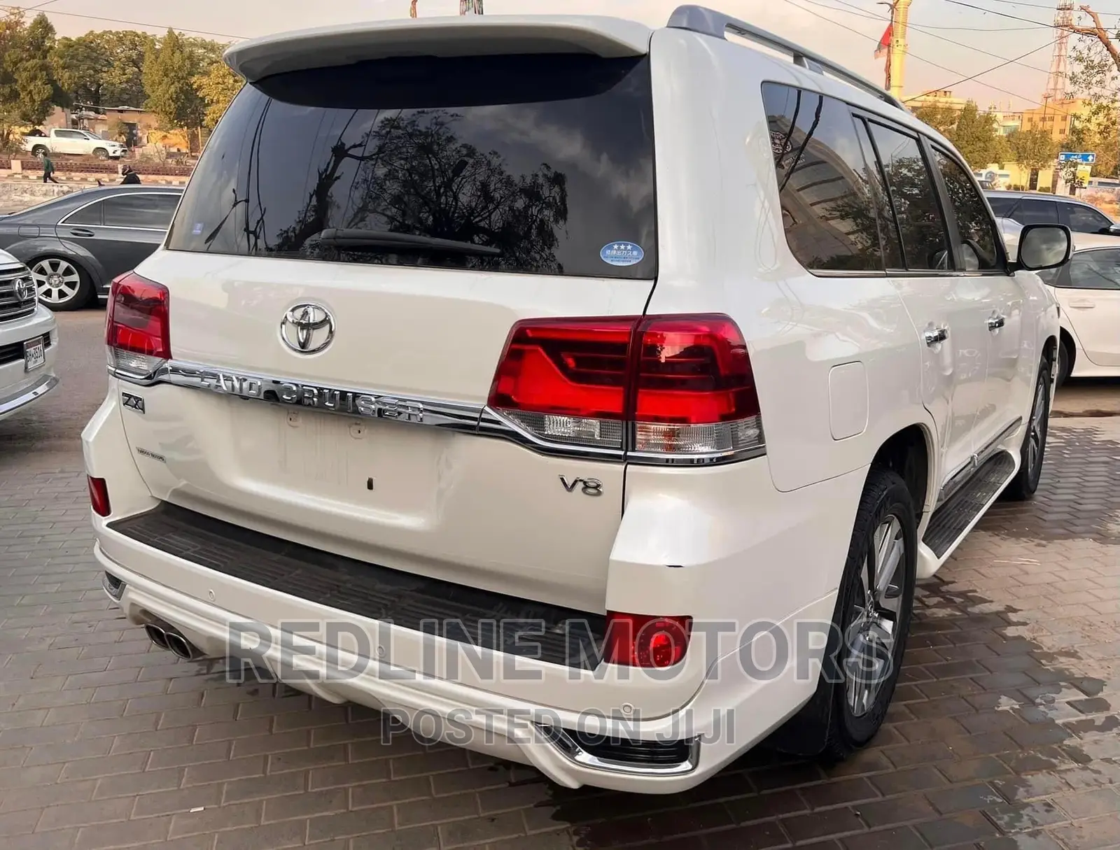 Toyota Land Cruiser 2017 White
