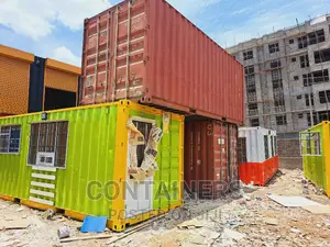 Shipping Containers Available in All Shapes
