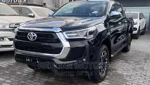 Toyota Hilux 2022 Black