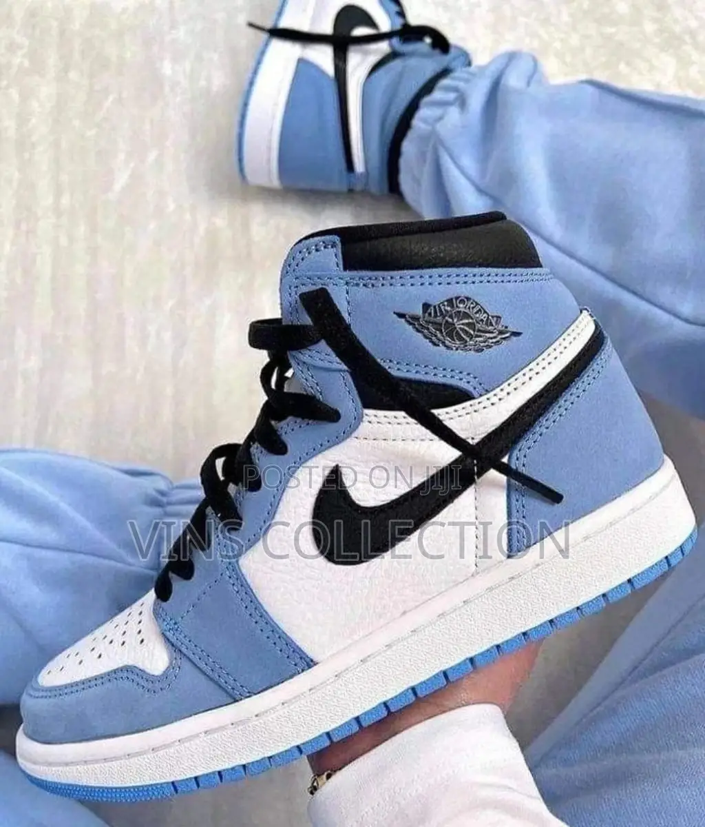 Nike Jordan 1 Sneakers