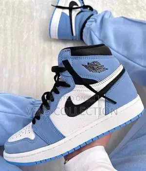 Nike Jordan 1 Sneakers